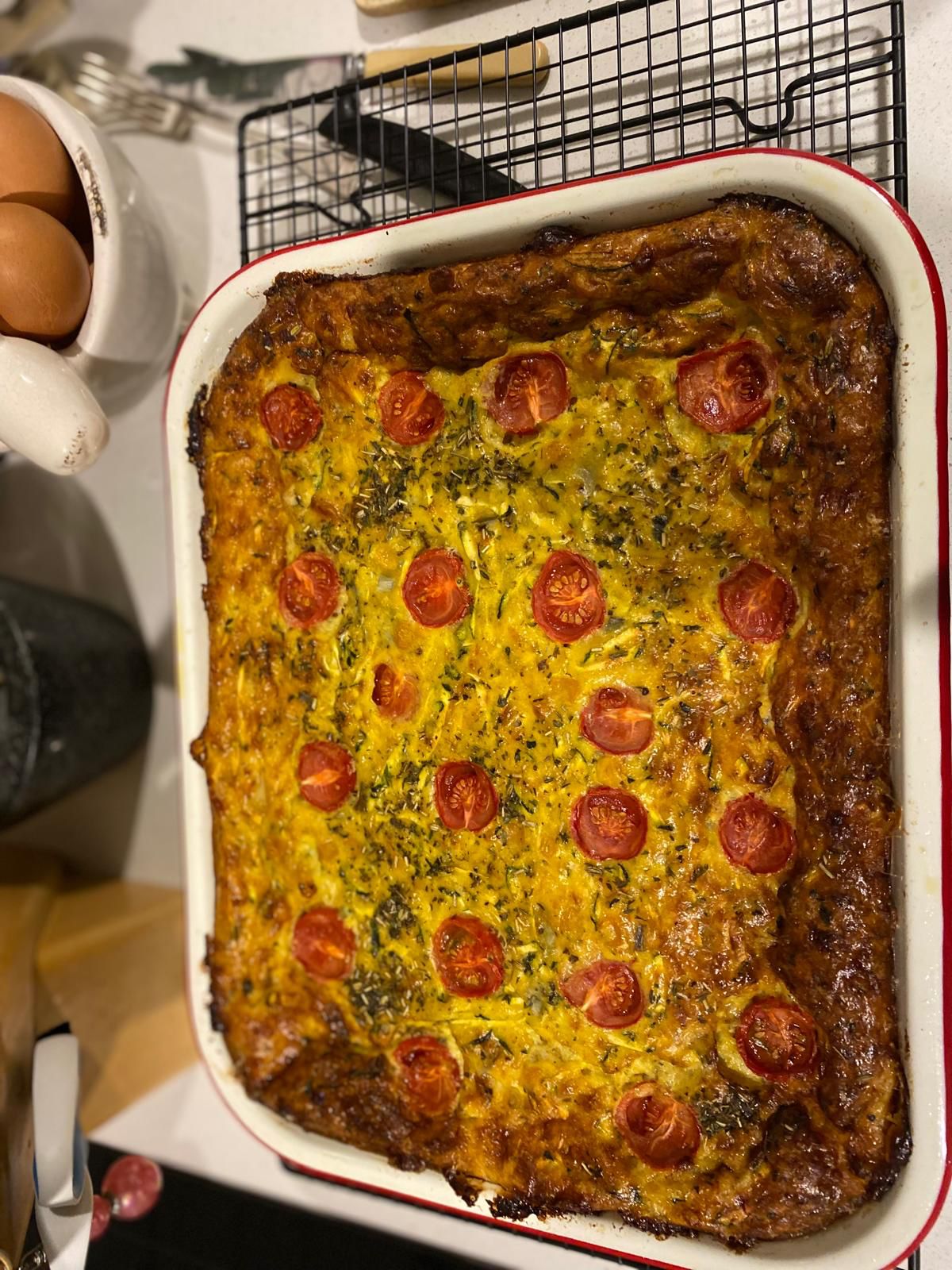 Freshly baked quiche with tomatoes